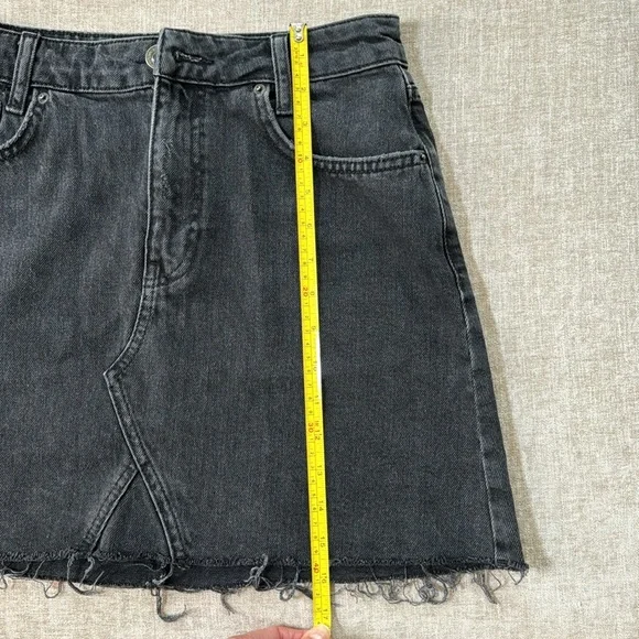 Urban outfitters mini skirt - Picture 4 of 4